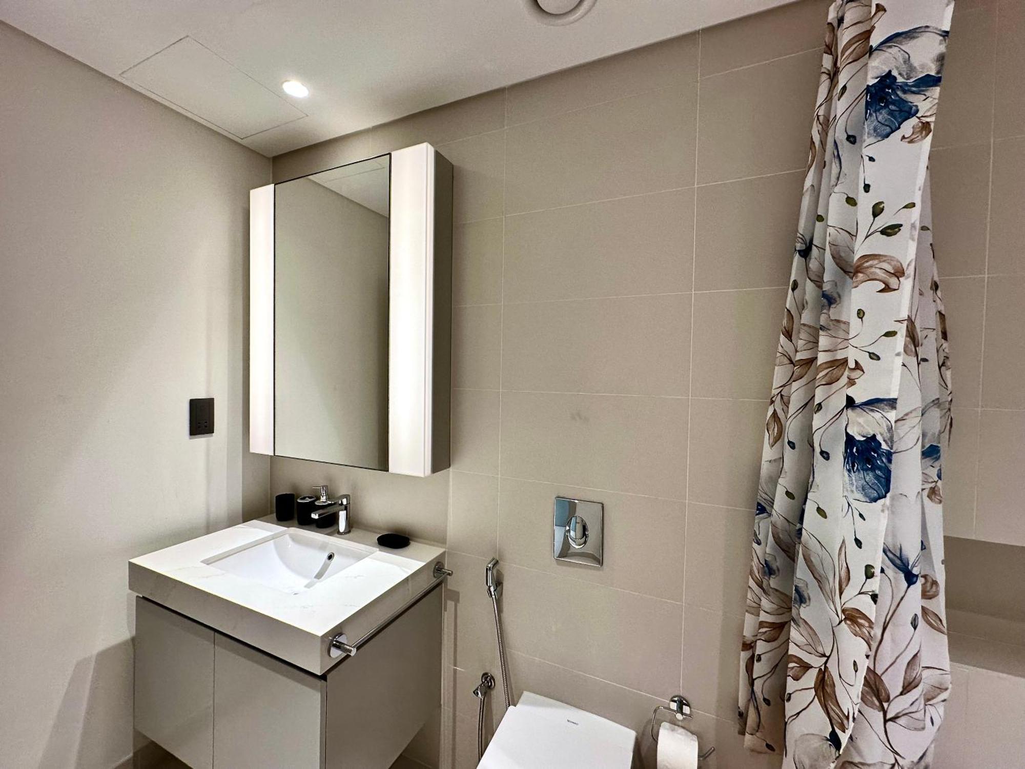 Lux BnB 1BR Spectacular Palm Sea Views Private Beach Apartment Dubai Exterior foto